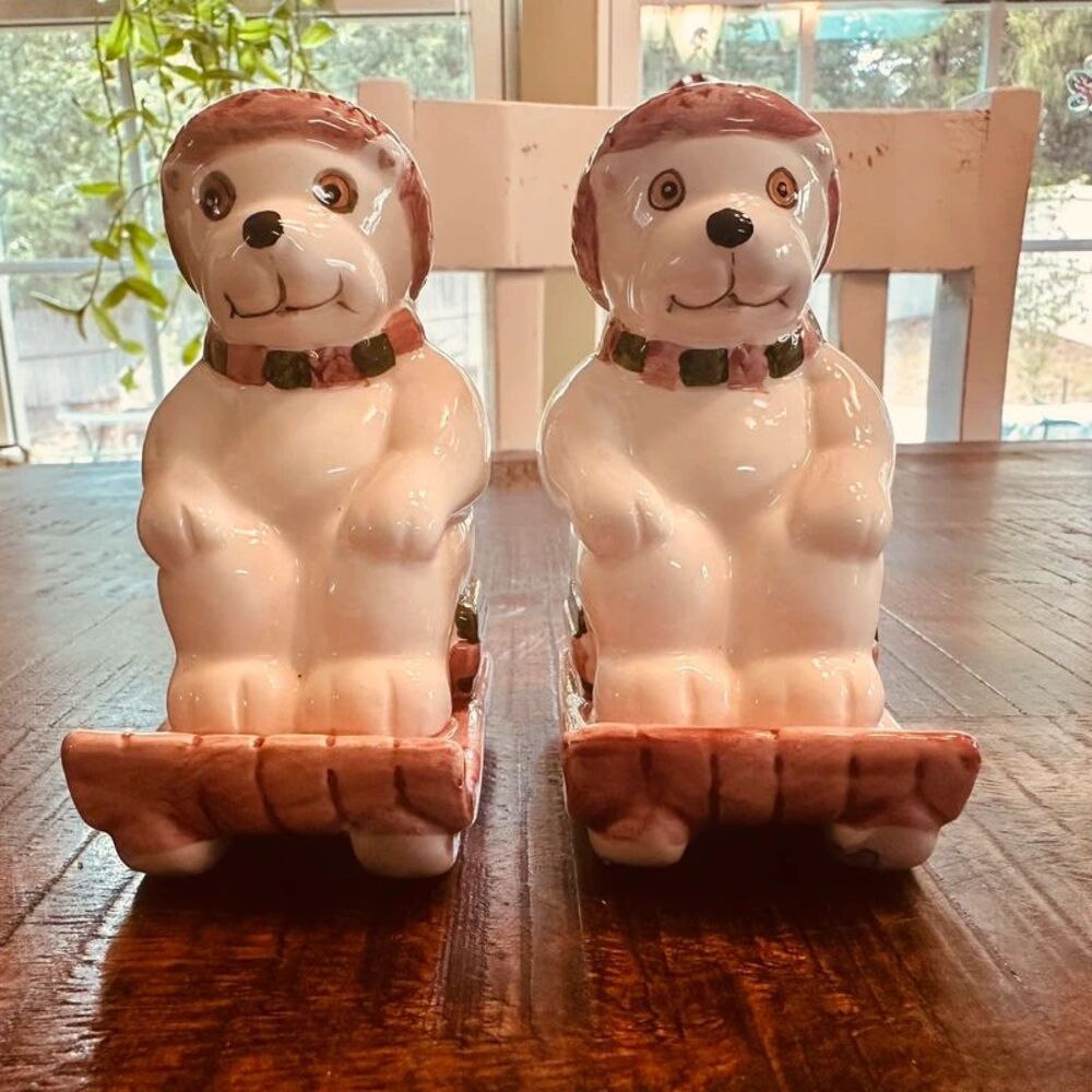 Vintage Ceramic Polar Bears Sledding Salt & Pepper Shakers Set With Stoppers